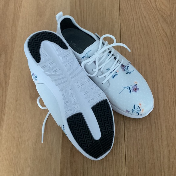 V-TEX waterproof running shoes and extra insoles - Picture 3 of 8